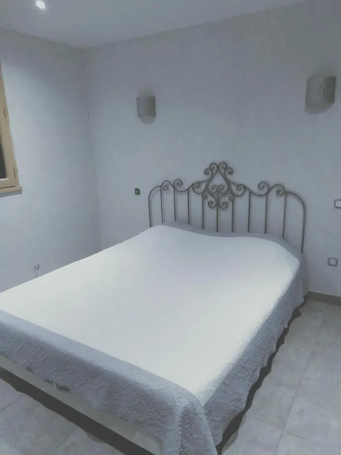 Maison Orchidee 0*, Romans-sur-Isere France
